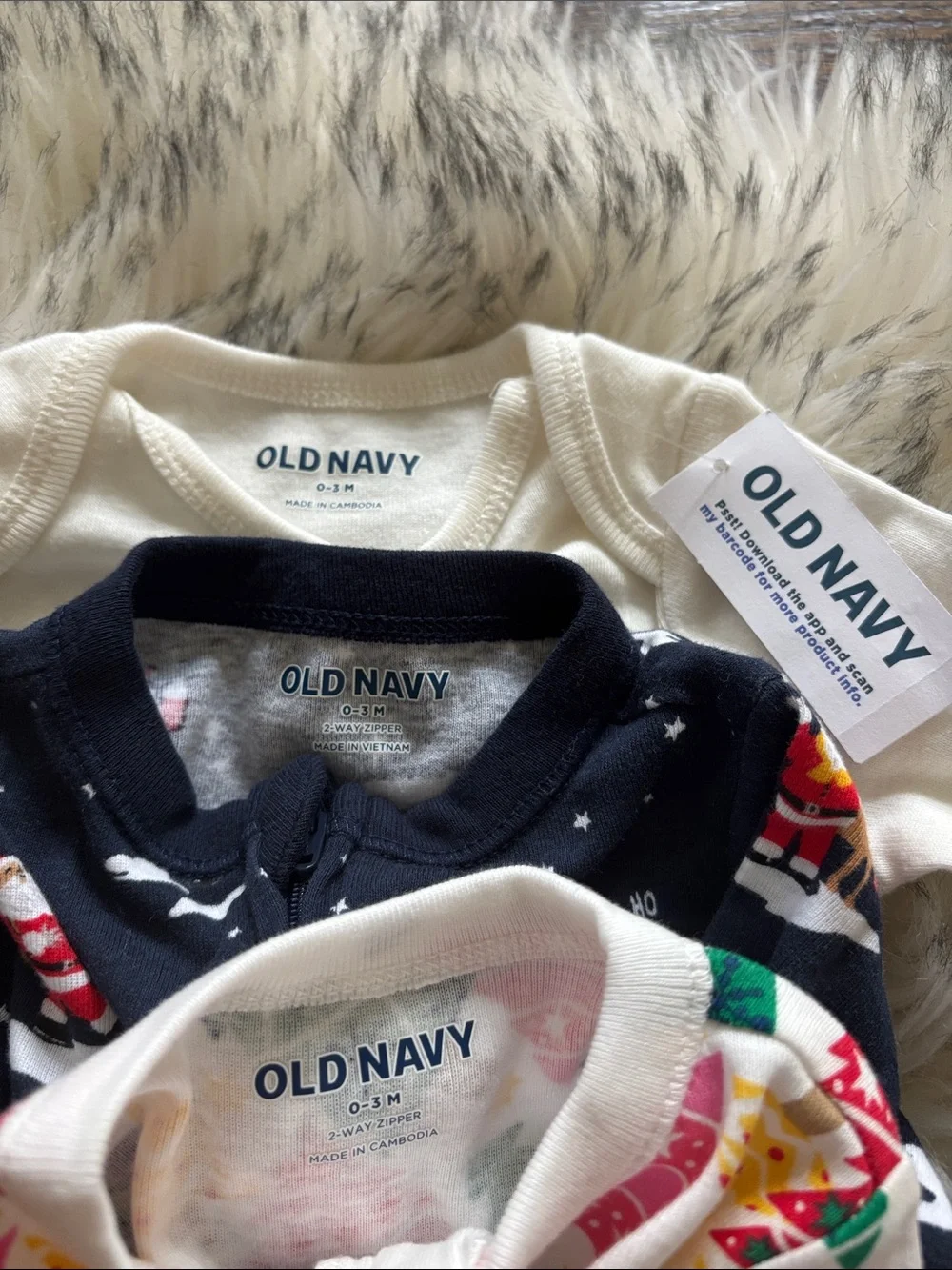 0-3M NWT Old Navy 3 Christmas Outfit Bundle